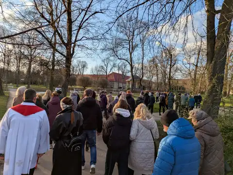 2026.03.27 – Droga krzyżowa ulicami Żar – zdjęcie 26