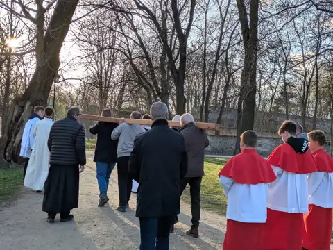 2026.03.27 – Droga krzyżowa ulicami Żar – zdjęcie 4