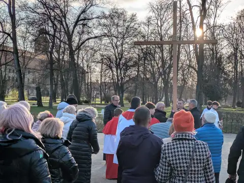 2026.03.27 – Droga krzyżowa ulicami Żar – zdjęcie 45