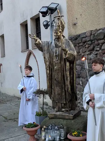 2026.03.27 – Droga krzyżowa ulicami Żar – zdjęcie 16