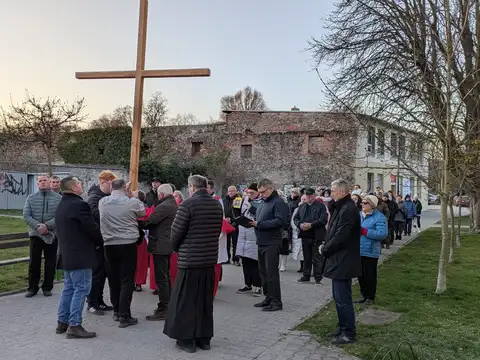 2026.03.27 – Droga krzyżowa ulicami Żar – zdjęcie 13