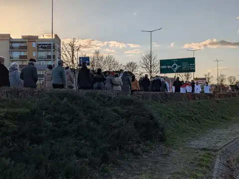 2026.03.27 – Droga krzyżowa ulicami Żar – zdjęcie 32