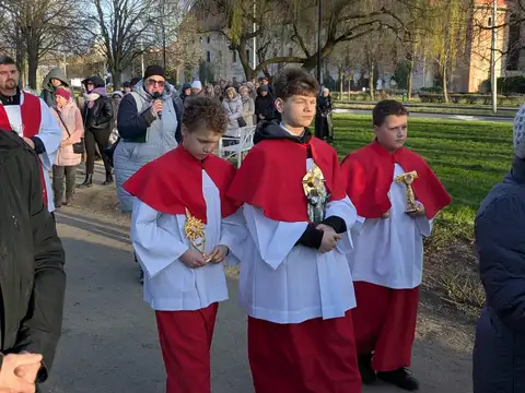 2026.03.27 – Droga krzyżowa ulicami Żar – zdjęcie 8