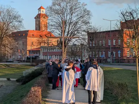 2026.03.27 – Droga krzyżowa ulicami Żar – zdjęcie 1