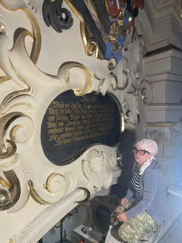 2025.09.10 – Prace konserwatorskie przy portalu kaplicy Promnitzów – etap II – zdjęcie 17