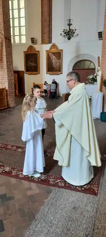 2025.05.18 – Przyjęcie nowych ministrantów – zdjęcie 28