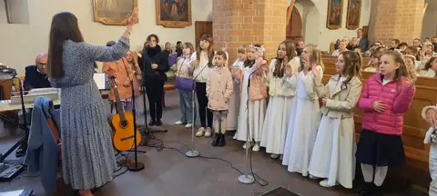 2025.05.18 – Przyjęcie nowych ministrantów – zdjęcie 36