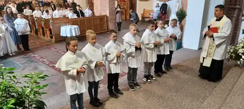 2025.05.18 – Przyjęcie nowych ministrantów – zdjęcie 25