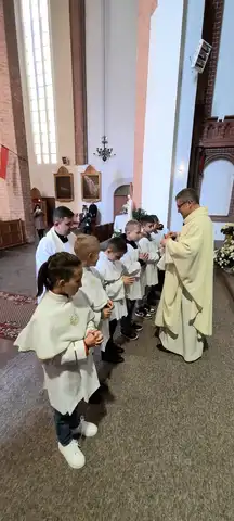 2025.05.18 – Przyjęcie nowych ministrantów – zdjęcie 19