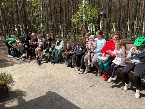 2025.05.24 – Rowerowa wycieczka scholi i ministrantów do kapliczki w Marszowie – zdjęcie 3