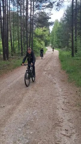 2025.05.24 – Rowerowa wycieczka scholi i ministrantów do kapliczki w Marszowie – zdjęcie 4