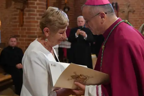 2025.09.09 – Odznaczenia od ks. biskupa w rocznicę poświęcenia katedry – zdjęcie 31