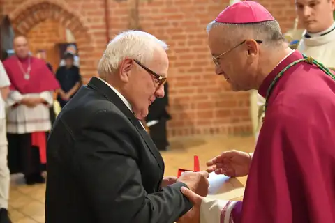 2025.09.09 – Odznaczenia od ks. biskupa w rocznicę poświęcenia katedry – zdjęcie 32