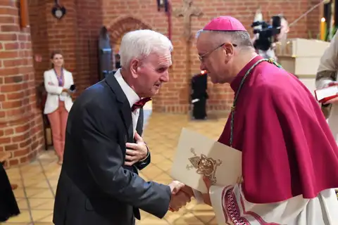 2025.09.09 – Odznaczenia od ks. biskupa w rocznicę poświęcenia katedry – zdjęcie 14