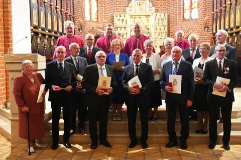 2025.09.09 – Odznaczenia od ks. biskupa w rocznicę poświęcenia katedry – zdjęcie 2