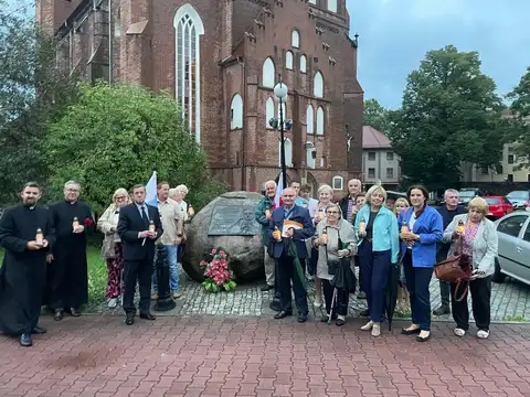 2025.09.11 – 24. rocznica poświęcenia tablicy bł. kard. Stefana Wyszyńskiego – zdjęcie 15