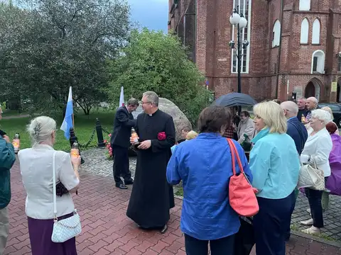 2025.09.11 – 24. rocznica poświęcenia tablicy bł. kard. Stefana Wyszyńskiego – zdjęcie 10