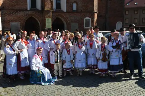 2025.09.21 – Dożynki parafialne „Miasto dziękuje Wsi” – zdjęcie 105