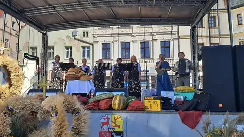 2025.09.21 – Dożynki parafialne „Miasto dziękuje Wsi” – zdjęcie 27