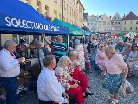 2025.09.21 – Dożynki parafialne „Miasto dziękuje Wsi” – zdjęcie 78