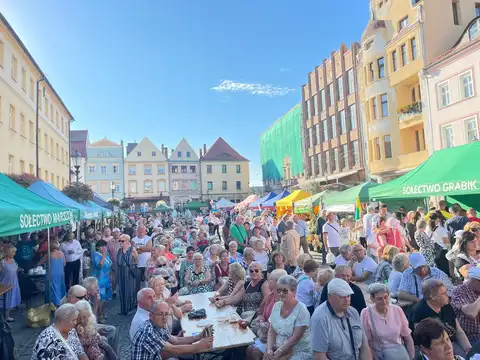 2025.09.21 – Dożynki parafialne „Miasto dziękuje Wsi” – zdjęcie 91