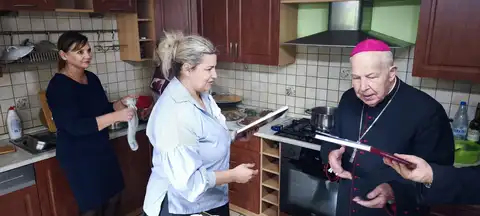 2025.10.04 – Wizytacja kanoniczna – ks. bp Paweł Socha – zdjęcie 17