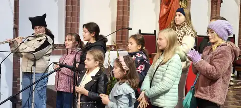 2025.10.04 – Wizytacja kanoniczna – ks. bp Paweł Socha – zdjęcie 64