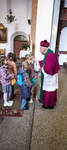 2025.10.04 – Wizytacja kanoniczna – ks. bp Paweł Socha – zdjęcie 14