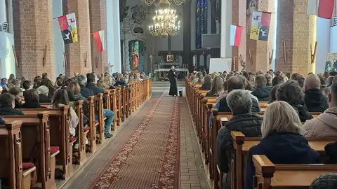 2025.10.18 – Rejonowe spotkanie kandydatów do bierzmowania – zdjęcie 4
