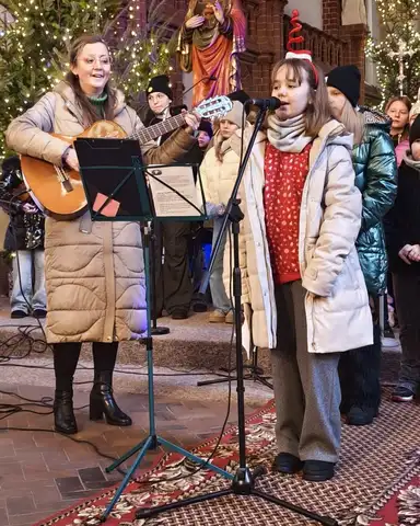 2025.12.31 – Zakończenie roku, koncert kolęd scholki i spotkanie opłatkowe – zdjęcie 12