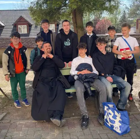 2026.04.25 – Pielgrzymka Liturgicznej Służby Ołtarza – nowi ministranci – zdjęcie 4