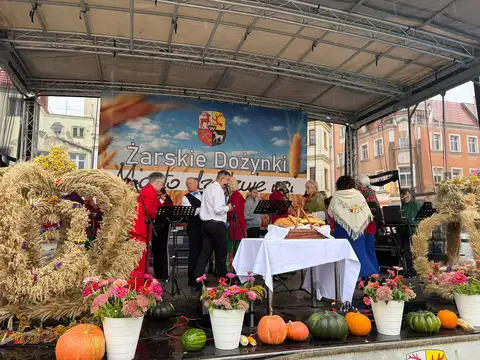 2026.09.20 – Dożynki parafialne „Miasto dziękuje Wsi” – zdjęcie 71