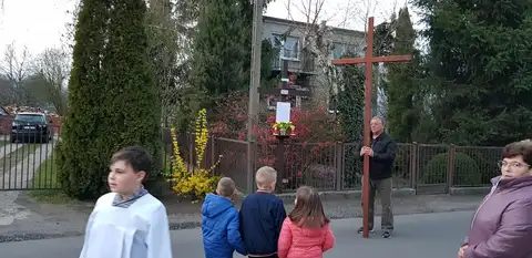 2019.04.05 – Droga Krzyżowa ulicami Grabika – zdjęcie 7