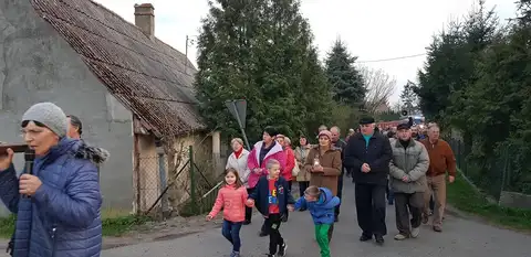 2019.04.05 – Droga Krzyżowa ulicami Grabika – zdjęcie 4
