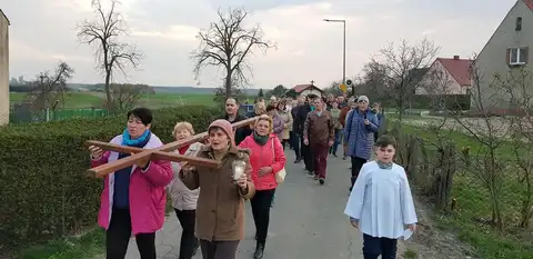 2019.04.05 – Droga Krzyżowa ulicami Grabika – zdjęcie 2