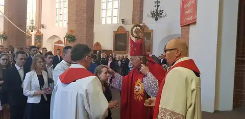 2019.05.24 – Sakrament Bierzmowania – ks. bp Paweł Socha – zdjęcie 16