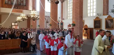 2019.05.24 – Sakrament Bierzmowania – ks. bp Paweł Socha – zdjęcie 2