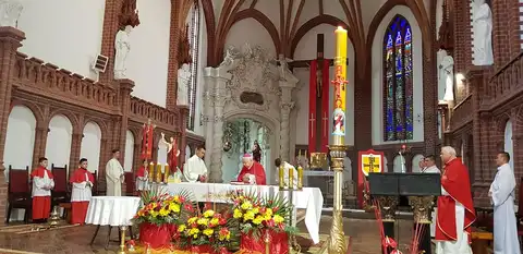 2019.05.24 – Sakrament Bierzmowania – ks. bp Paweł Socha – zdjęcie 4