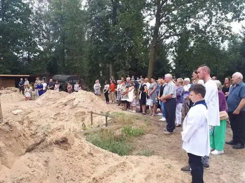 2019.06.10 – Budowa kościoła pw. św. Jana Pawła II w Grabiku (2019–2022) – zdjęcie 23