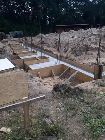 2019.06.10 – Budowa kościoła pw. św. Jana Pawła II w Grabiku (2019–2022) – zdjęcie 18