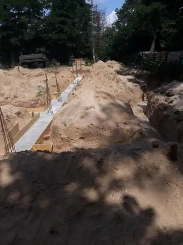 2019.06.10 – Budowa kościoła pw. św. Jana Pawła II w Grabiku (2019–2022) – zdjęcie 14