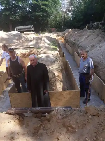 2019.06.10 – Budowa kościoła pw. św. Jana Pawła II w Grabiku (2019–2022) – zdjęcie 11