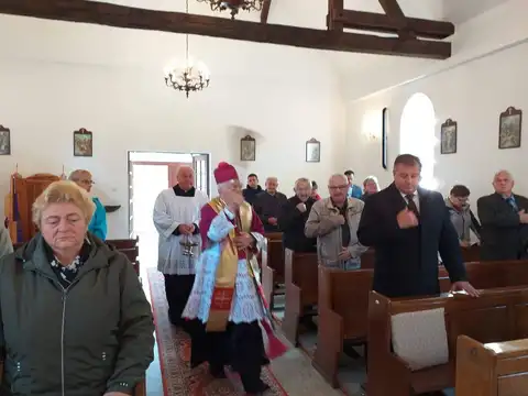 2019.10.16 – Poświęcenie odnowionego kościoła Matki Bożej Częstochowskiej w Olszyńcu – zdjęcie 14