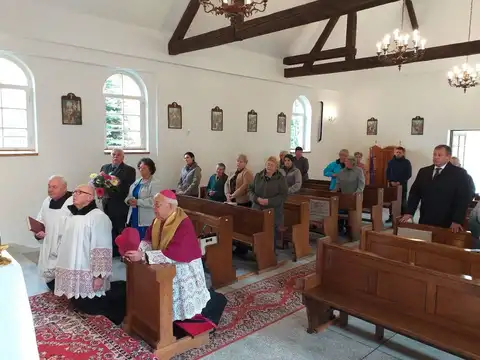 2019.10.16 – Poświęcenie odnowionego kościoła Matki Bożej Częstochowskiej w Olszyńcu – zdjęcie 4