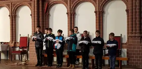 2019.11.24 – Przyjęcie nowych ministrantów – zdjęcie 2