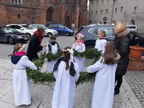 2019.12.01 – Msza Święta prymicyjna o. Ditricka Sangi z Tanzanii – zdjęcie 20