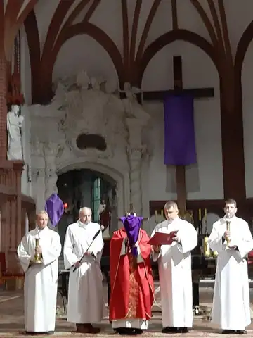2020.04.10 – Liturgia Wielkiego Piątku – zdjęcie 4