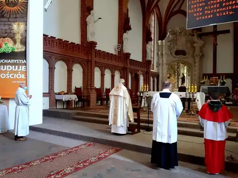 2020.06.11 – Uroczystość Najświętszego Ciała i Krwi Pańskiej – zdjęcie 11