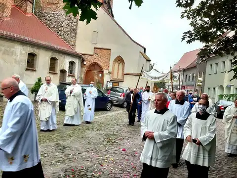 2020.06.19 – Odpust parafialny i jubileusz 40-lecia parafii – zdjęcie 33