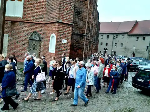 2020.06.19 – Odpust parafialny i jubileusz 40-lecia parafii – zdjęcie 36